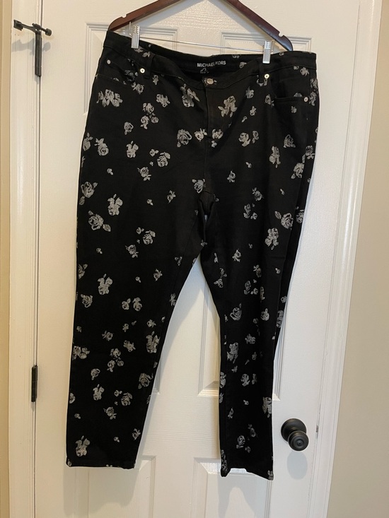 Michael Kors Denim - NWOT....Michael Kors Izzy Black Jeans with Gray Floral Print